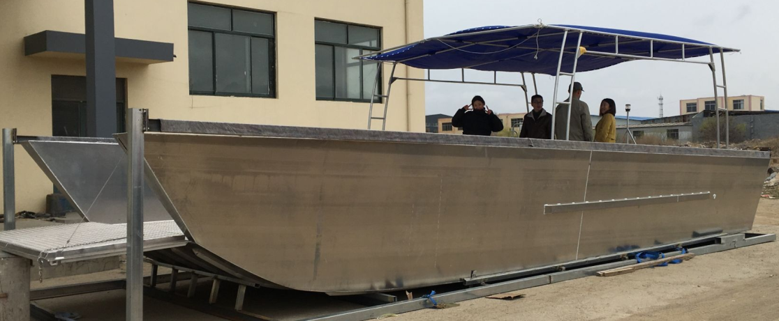 Bateaux-de-débarquement-de-transport-en-aluminium