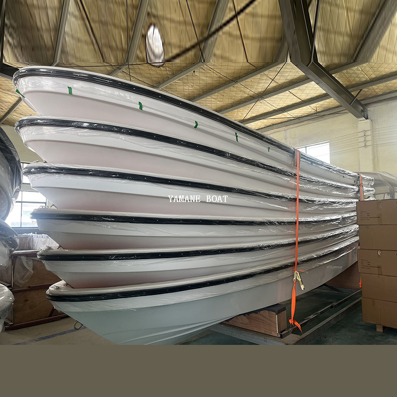 Bateau Panga en fibre de verre de 7 m
