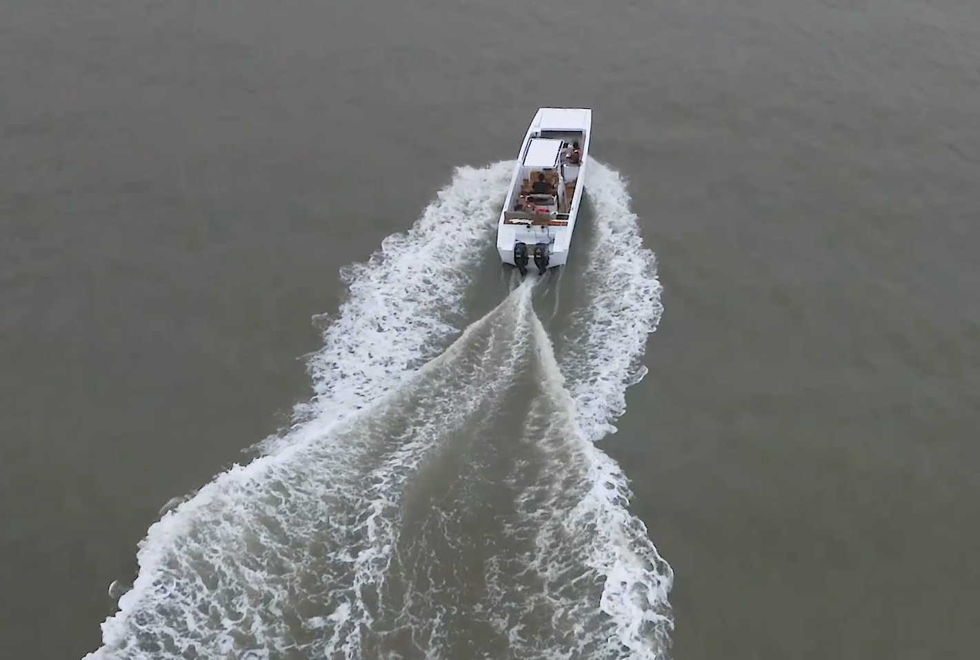 Petite péniche de débarquement Marine Deluxe