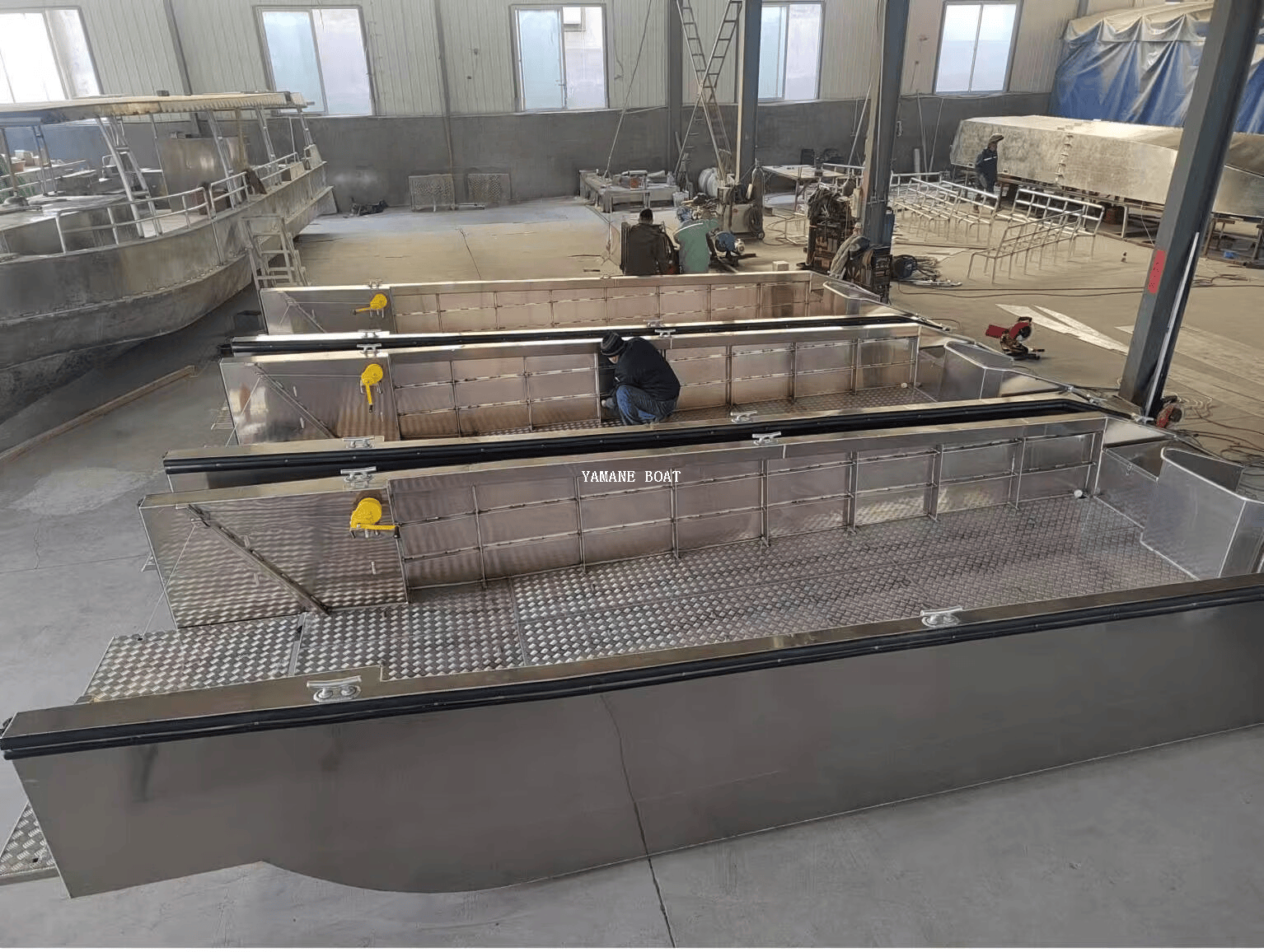 Petite péniche de débarquement en aluminium de 7 m pour atteindre la plage en eaux peu profondes 
