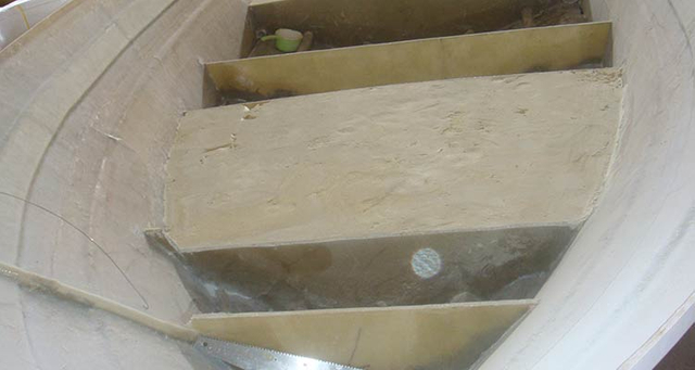 sous-pont-avec-mousse-flottation-sûr-assez-jamais-couler