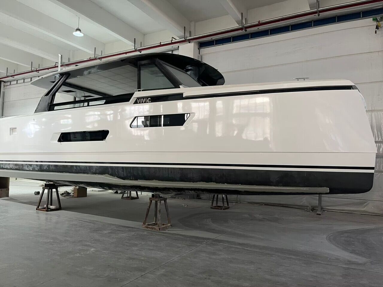 Bateau de pêche catamaran en aluminium en haute mer