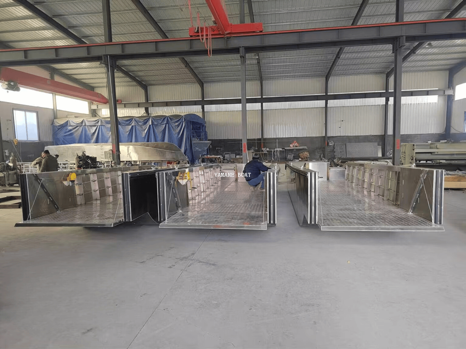 Petite péniche de débarquement en aluminium de 7 m pour atteindre la plage en eaux peu profondes 