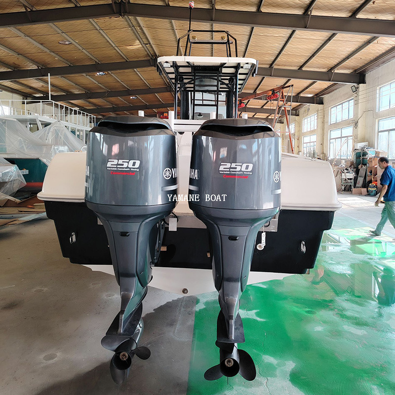 Bateau de pêche au thon de sport à console centrale en fibre de verre de 9,5 m