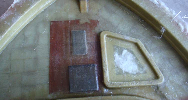 utiliser-du-nid-d'abeille-qui-est-un-sorte-de-matériau-pour-produire-un-avion,-coller-les-deux-faces-avec-de-la-fibre-de-verre-beaucoup-plus-résistant,-durable,-léger-économiser-du-carburant