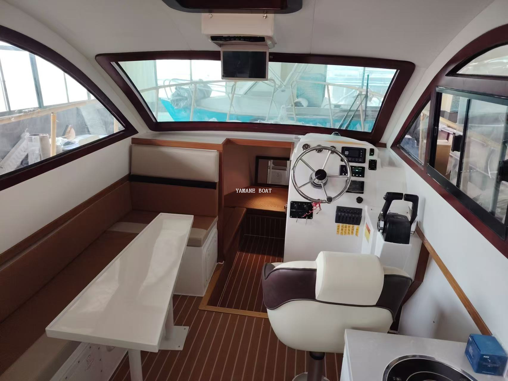 Bateau à cabine en fibre de verre de 32 pieds