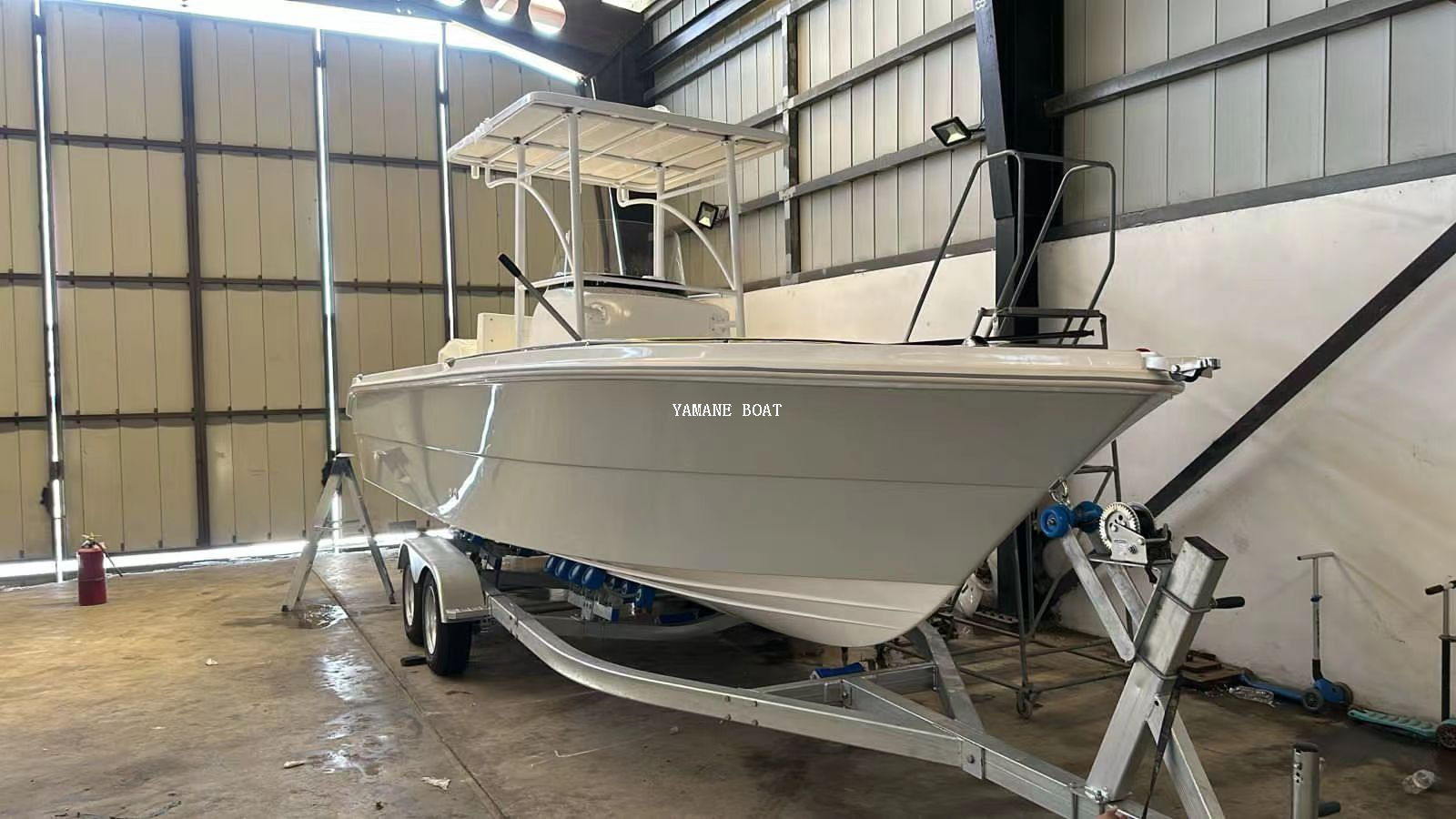 Bateau de thon de pêche de console centrale de fibre de verre de yacht de Yamane de 24 pieds 7,20 m 