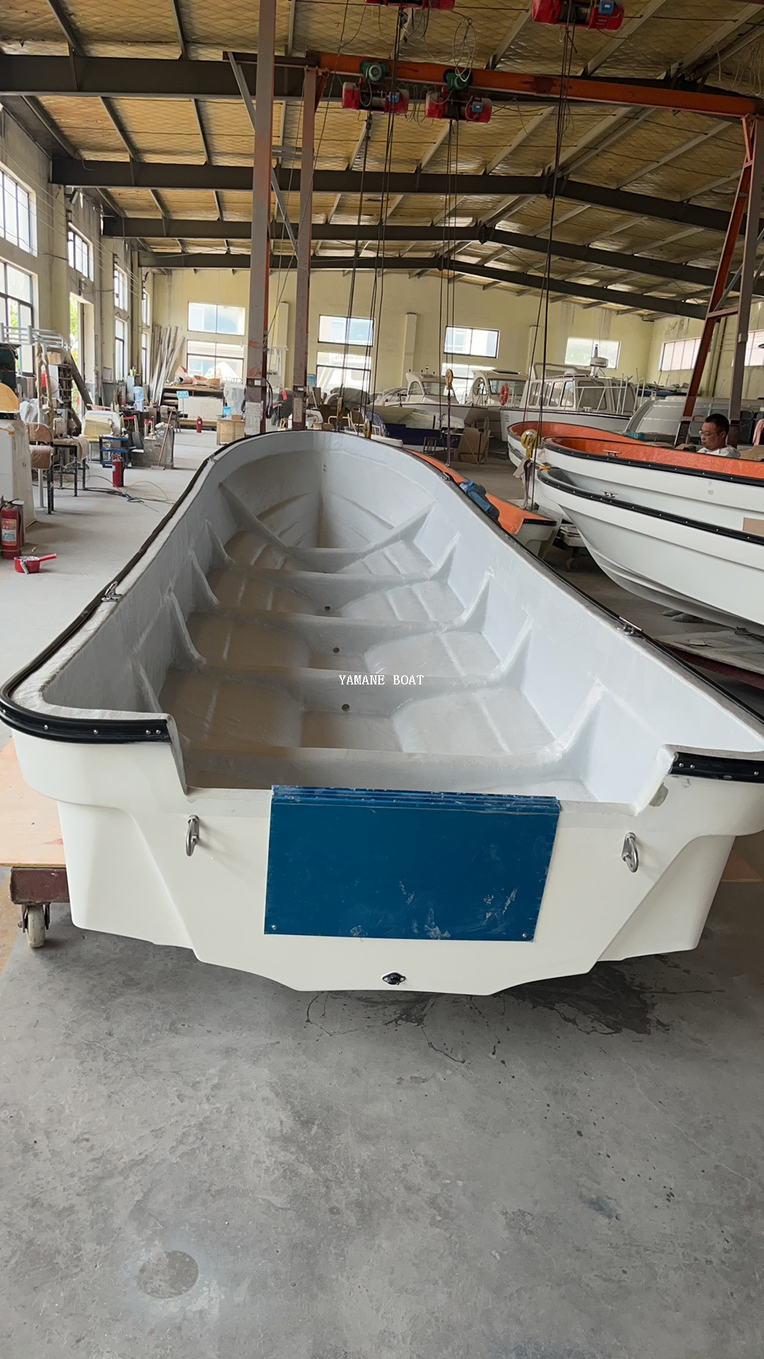 Bateau Panga en fibre de verre fluviale