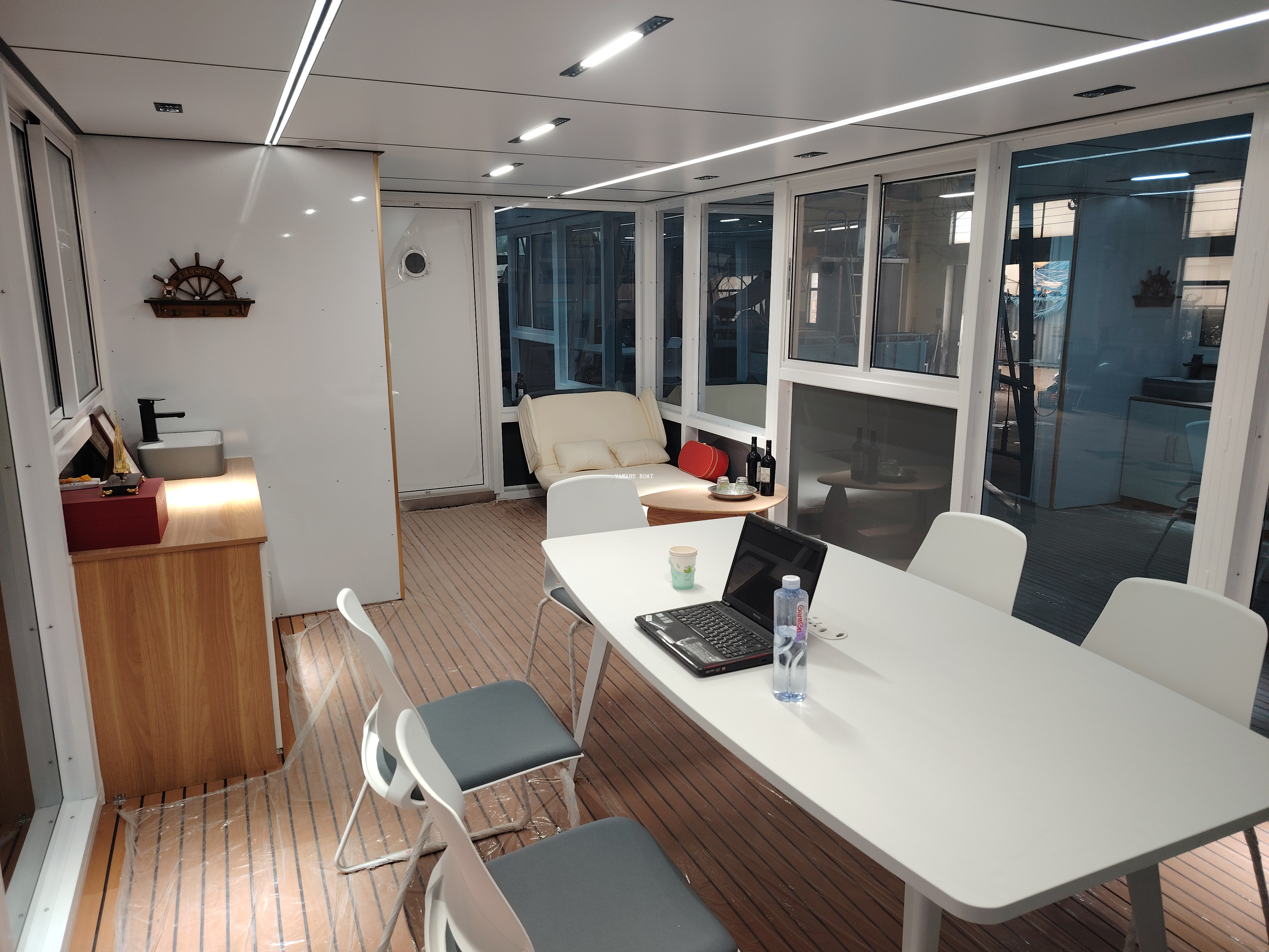 Bateau-maison ponton en aluminium