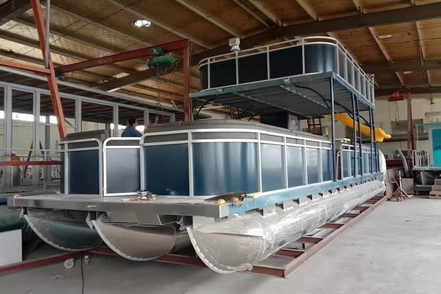 fabricant-bateau-ponton-yamane-bateau-ponton-double-pont-aluminium-(2)