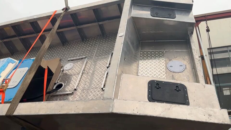 Péniche de débarquement en aluminium de 8 m avec dessus en T 