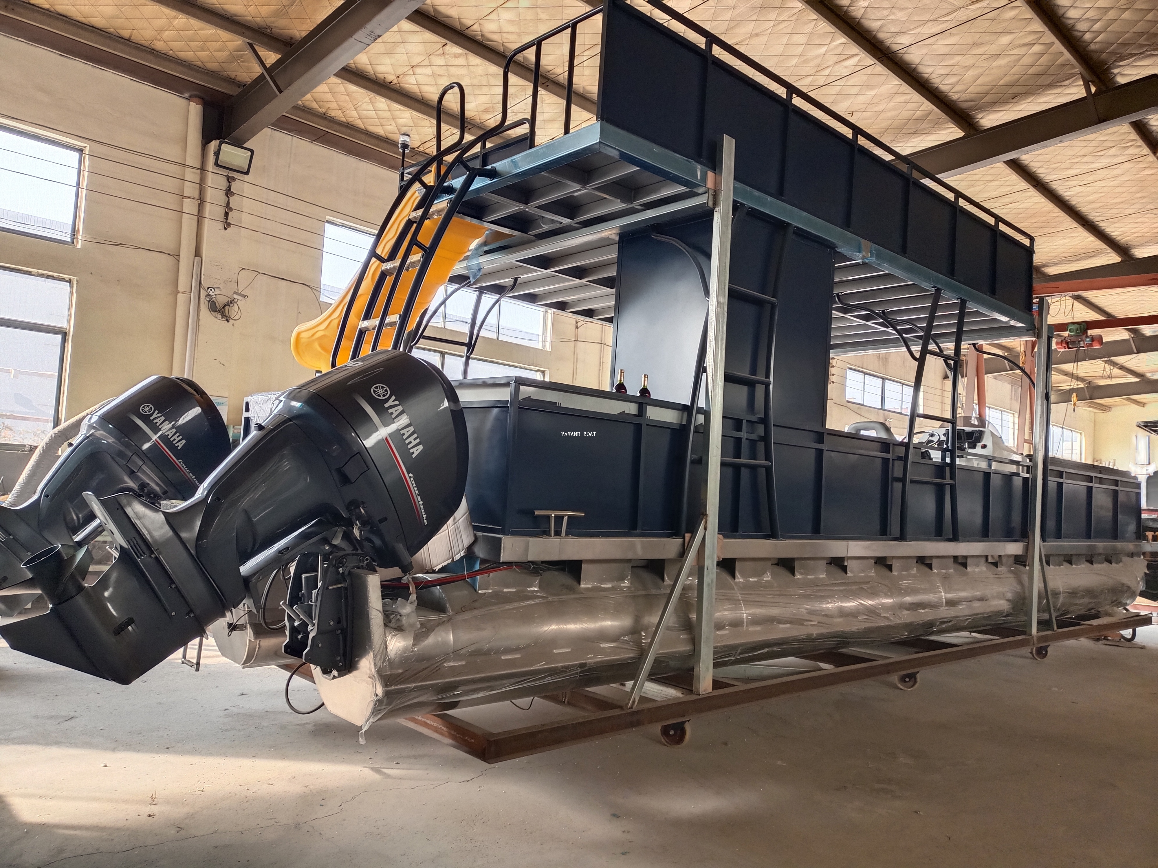 Bateau ponton commercial en aluminium à double pont de 11 m avec plate-forme de bain